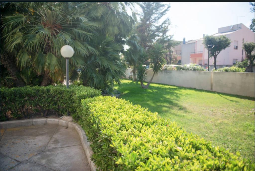 Poetto Beach Apartman Quartu SantʼElena Kültér fotó